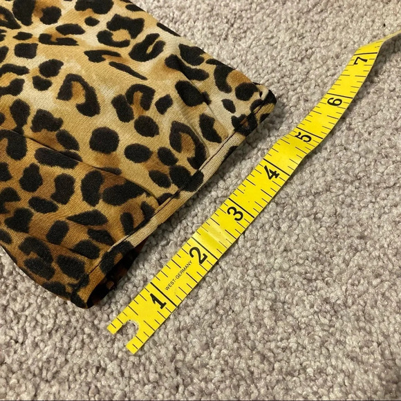 Jones New York Leopard Print Blouse Petite - Picture 13 of 15